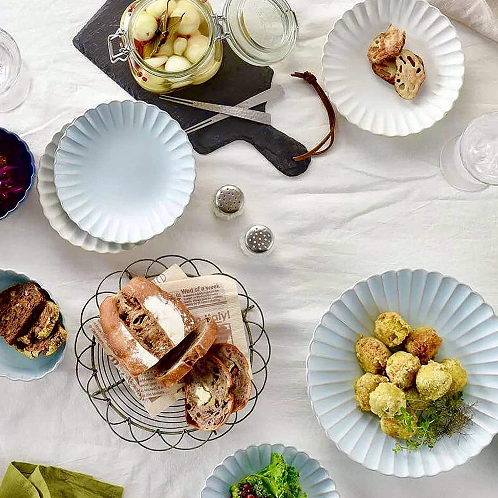 Aito Aito Seto Yaki Hana Dinner Plate (23cm) - White 8 Aito Aito Seto Yaki Hana Dinner Plate (23cm) - White - Image 6