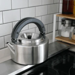 CB Japan CB Japan Copan 2 In 1 Teapot And Kettle - 2.2L -The Custom Chef Shop CB Japan Copan 2in1 Teapot and Kettle 1.7L 05
