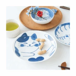 Daitoua Daitoua Neko Chigura 4-Piece Dinnerware Set -The Custom Chef Shop Daitoua Neko Chigura Mike Dinner Plate 20cm 6