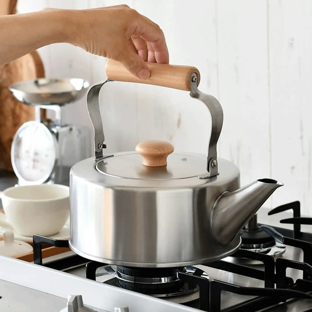 Wahei Freiz Freiz Chitose Stainless Steel Kettle 2.5L - Made In Japan 5 Wahei Freiz Freiz Chitose Stainless Steel Kettle 2.5L - Made In Japan - Image 3