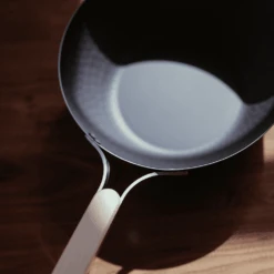 Wahei Freiz Freiz Enzo Carbon Steel Induction Frypan - 26cm -The Custom Chef Shop Freiz Enzo Carbon Steel Induction Frypan 26cm 07