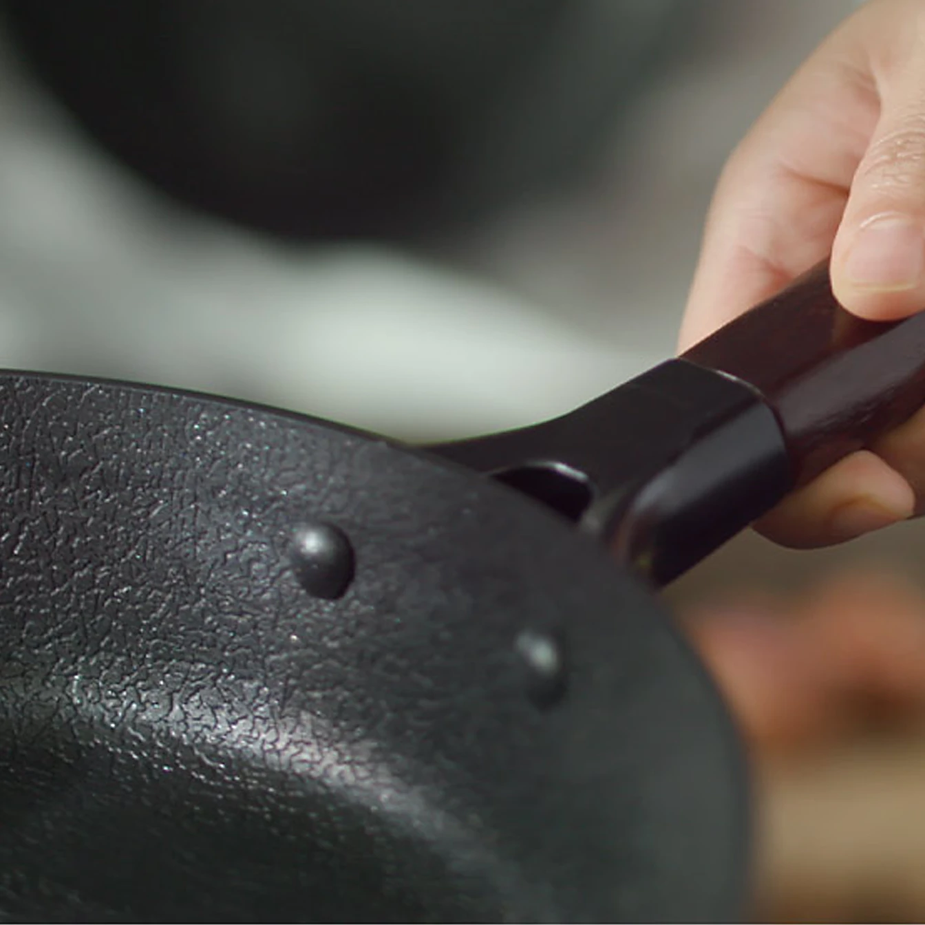 Happycall Happycall Noire Titanium Plus Nonstick Induction Wok - 26cm 10 Happycall Happycall Noire Titanium Plus Nonstick Induction Wok - 26cm - Image 8