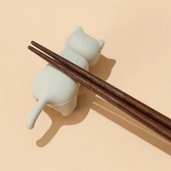 Ishida Ishida Cuddle Cat Wakasa Nuri Lacquerware Chopsticks Set - 23cm -The Custom Chef Shop ISHIDA Cuddle Cat Wakasa Nuri Chopsticks 3