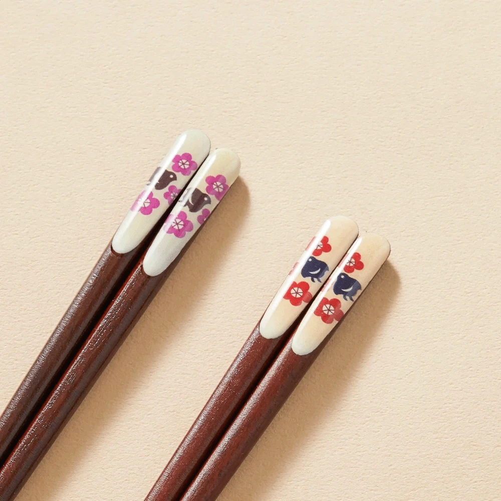 Ishida Ishida Plum Blossom Wakasa Nuri Lacquerware Chopsticks Gift Set - 20/23cm 5 Ishida Ishida Plum Blossom Wakasa Nuri Lacquerware Chopsticks Gift Set - 20/23cm - Image 3