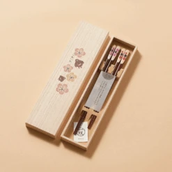 Ishida Ishida Plum Blossom Wakasa Nuri Lacquerware Chopsticks Gift Set - 20/23cm 9 Ishida Ishida Plum Blossom Wakasa Nuri Lacquerware Chopsticks Gift Set - 20/23cm -The Custom Chef Shop ISHIDA Plum Blossoms Thousand Crane Wakasa Nuri Chopsticks Set 2