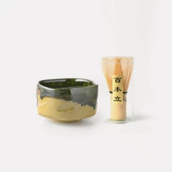 Yamazaki Kochidori Japanese Matcha Bowl And Whisk Set