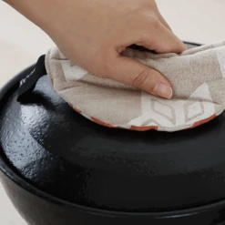 &NE &NE Manmaru Pot Holder & Table Mat - Coral 13 &NE &NE Manmaru Pot Holder & Table Mat - Coral -The Custom Chef Shop NE Manmaru Pot Holder Table Mat Black 5 2