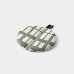 &NE &NE Manmaru Pot Holder & Table Mat - Grey