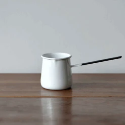 Noda Horo Noda Horo Enamel Milk Pan -The Custom Chef Shop NodaHoroEnamelMilkPan2