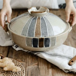 Saji Saji Icchin Tokusa Donabe Japanese Clay Pot 28cm (Size 9) - Made In Japan -The Custom Chef Shop Saji Icchin Tokusa Donabe Japanese Clay Pot Size 9 2