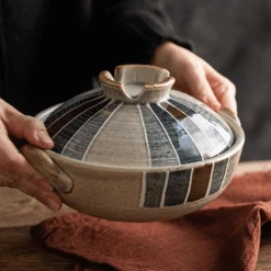 Saji Saji Icchin Tokusa Donabe Japanese Clay Pot 25cm (Size 8) - Made In Japan -The Custom Chef Shop Saji Icchin Tokusa Donabe Japanese Clay Pot Size 9 3 1