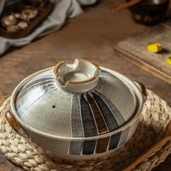 Saji Saji Icchin Tokusa Donabe Japanese Clay Pot 28cm (Size 9) - Made In Japan -The Custom Chef Shop Saji Icchin Tokusa Donabe Japanese Clay Pot Size 9 4