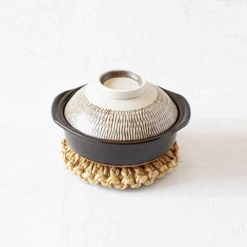 Saji Saji Tochiri Mini Donabe Japanese Clay Pot 18.5cm - Made In Japan -The Custom Chef Shop Saji Tochiri Donabe Japanese Clay Pot 3