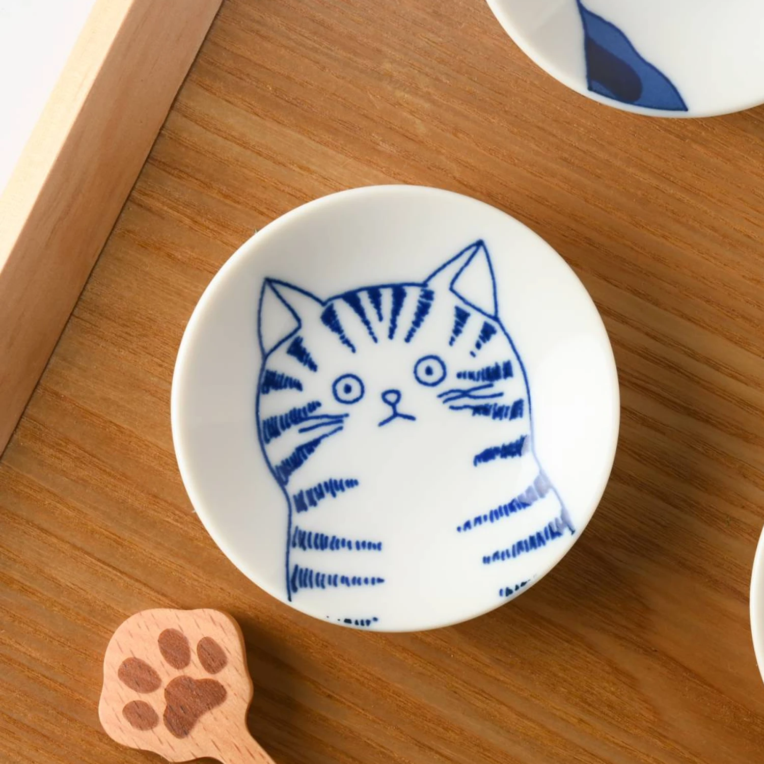 Toki Yamaman Shichita Mino Yaki Cat Dora Mini Side Plate (8cm) 3 Toki Yamaman Shichita Mino Yaki Cat Dora Mini Side Plate (8cm)