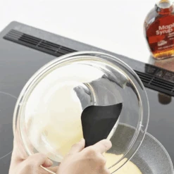 Yamazaki Yamazaki Tower Series Magnetic Silicone Kitchen Scraper -The Custom Chef Shop Yamazaki Tower Series Magnetic Silicone Cleaning Scraper 5