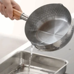 Yoshikawa Yoshikawa Yukihira Induction Saucepan With Strainer - 20cm -The Custom Chef Shop Yoshikawa Yukihira Induction Saucepan Made in Japan 7