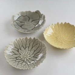Aito Aito Seto Yaki Dahlia Glazed Side Plate (15cm) - Glossy Grey -The Custom Chef Shop aito seto yaki dahlia glazed dessert plate 15cm glossy grey 3