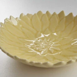 Aito Aito Seto Yaki Dahlia Glazed Side Plate (15cm) - Glossy Ivory -The Custom Chef Shop aito seto yaki dahlia glazed dessert plate 15cm glossy ivory 3