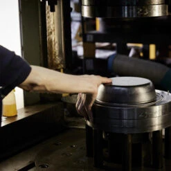 Takumi Takumi Carbon Steel Induction Frypan - 20cm -The Custom Chef Shop takumi carbon steel frypan 20cm made in japan 07